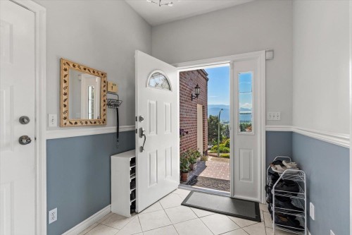 2255 Mountain Drive, Abbotsford, BC 