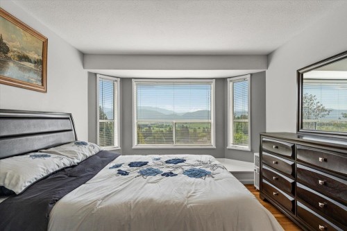 2255 Mountain Drive, Abbotsford, BC 