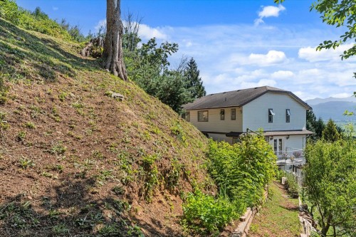 2255 Mountain Drive, Abbotsford, BC 