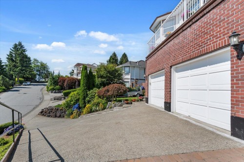 2255 Mountain Drive, Abbotsford, BC 