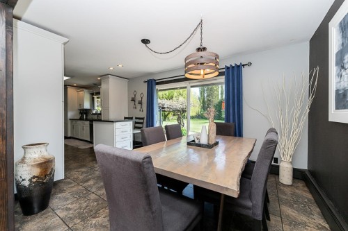 23742 68 Avenue, Langley, BC - Indoor Photo Showing Dining Room