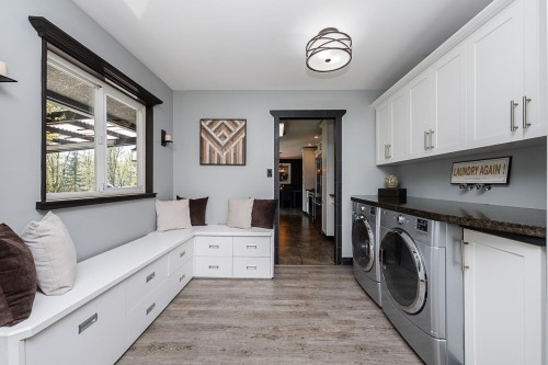 23742 68 Avenue, Langley, BC - Indoor Photo Showing Laundry Room