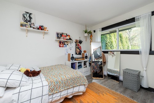 23742 68 Avenue, Langley, BC - Indoor Photo Showing Bedroom