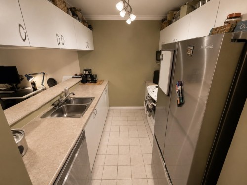 407-10533 University Drive, Surrey, BC 