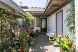 4-12975 17 Avenue Surrey, BC V4A 8T3