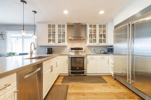 2262 Willoughby Way, Langley, BC - Indoor Photo Showing Kitchen With Double Sink With Upgraded Kitchen