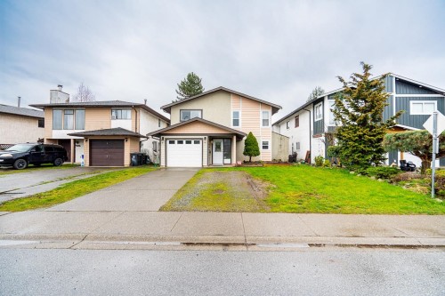 2262 Willoughby Way, Langley, BC - Outdoor With Facade