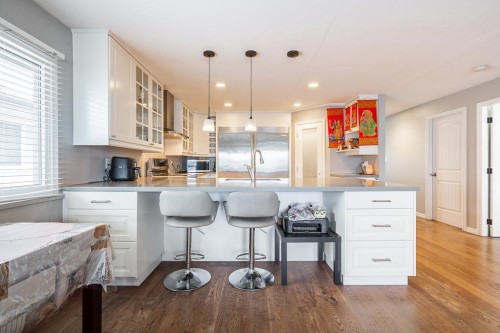 2262 Willoughby Way, Langley, BC - Indoor Photo Showing Kitchen With Upgraded Kitchen