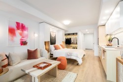 1906-13738 Central Avenue Surrey, BC V3T 0X5