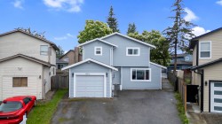 13232 82 Avenue Surrey, BC V3W 8Z4