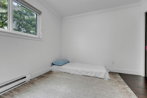 13232 82 Avenue, Surrey, BC - Indoor Photo Showing Bedroom