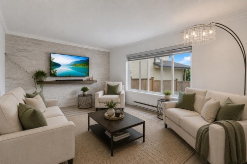 13232 82 Avenue, Surrey, BC - Indoor Photo Showing Living Room