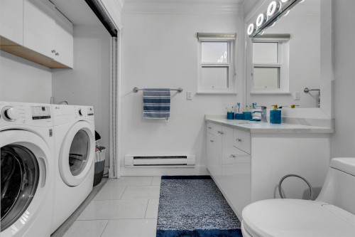 13232 82 Avenue, Surrey, BC - Indoor Photo Showing Laundry Room
