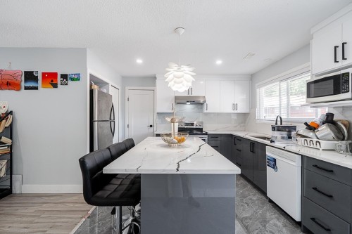 2714 Parkway Drive, Surrey, BC 