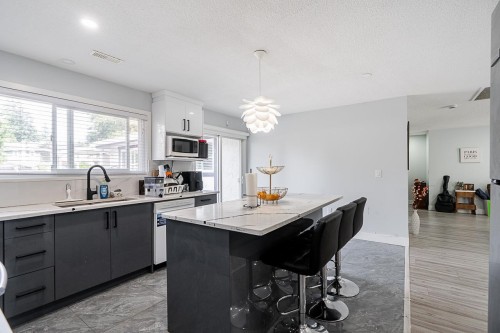 2714 Parkway Drive, Surrey, BC 