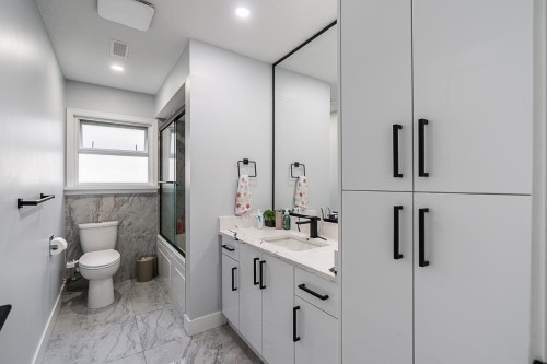 2714 Parkway Drive, Surrey, BC 