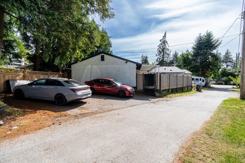 2714 Parkway Drive, Surrey, BC 