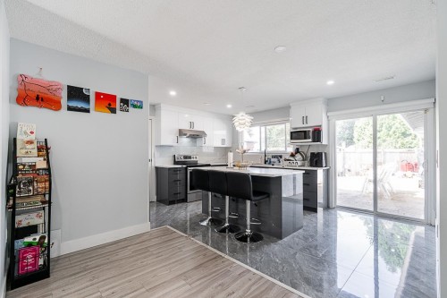 2714 Parkway Drive, Surrey, BC 
