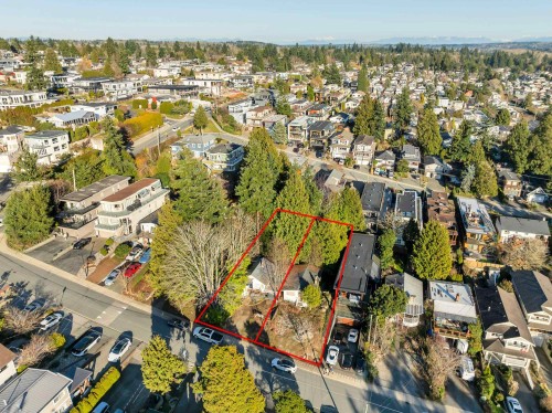 962 Maple Street, White Rock, BC 