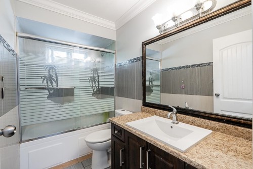 12892 111 Avenue, Surrey, BC - Indoor Photo Showing Bathroom