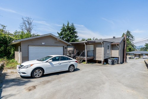 12892 111 Avenue, Surrey, BC - Outdoor