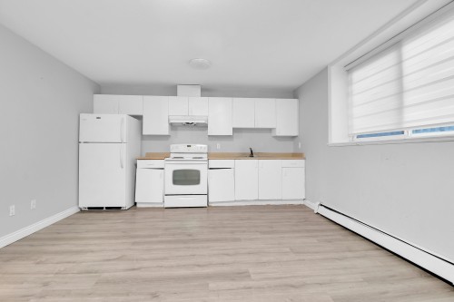 7690 146A Street, Surrey, BC 