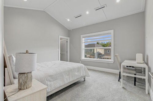 15046 76A Avenue, Surrey, BC - Indoor Photo Showing Bedroom