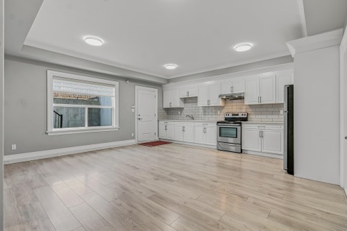 15046 76A Avenue, Surrey, BC - Indoor Photo Showing Kitchen
