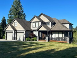 34324 White Avenue Mission, BC V2V 0B4