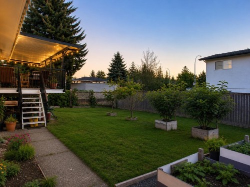 32041 Debreen Crescent, Abbotsford, BC - Outdoor With Backyard