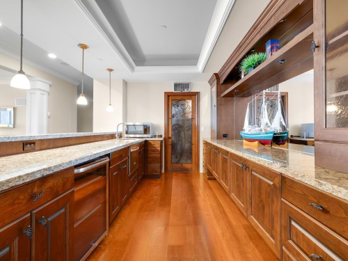 14334 Sunset Drive, White Rock, BC - Indoor Photo Showing Kitchen