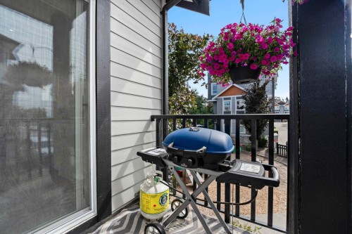23-20856 76 Avenue, Langley, BC - Outdoor With Exterior