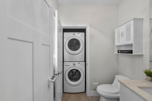 23-20856 76 Avenue, Langley, BC - Indoor Photo Showing Laundry Room
