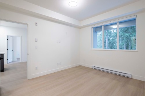 310-3480 146A, Surrey, BC - Indoor Photo Showing Other Room
