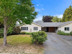 17213 59a Avenue  Surrey, BC V3S 5S4