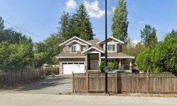 14065 100 Avenue Surrey, BC V3T 1J7
