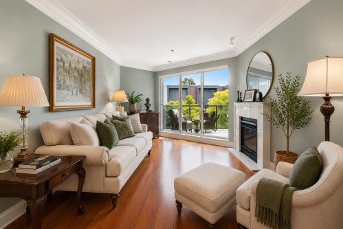 220-15210 Pacific Avenue  White Rock, BC V4B 5L2