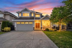 7432 148 Street Surrey, BC V3S 3E7