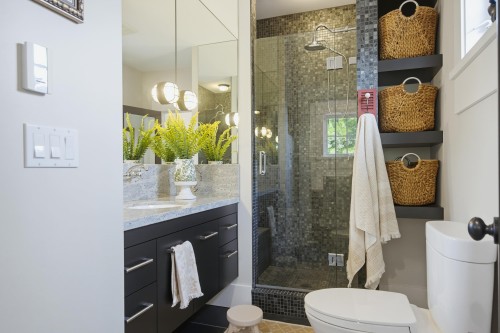 25044 56 Avenue, Langley, BC - Indoor Photo Showing Bathroom
