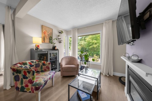 15879 Alder Place, Surrey, BC - Indoor With Fireplace
