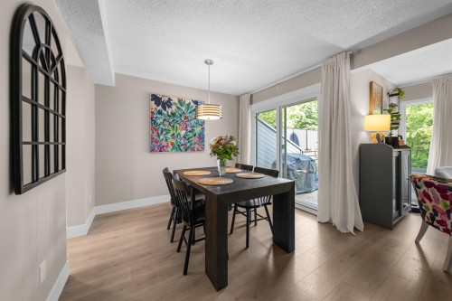 15879 Alder Place, Surrey, BC - Indoor Photo Showing Dining Room