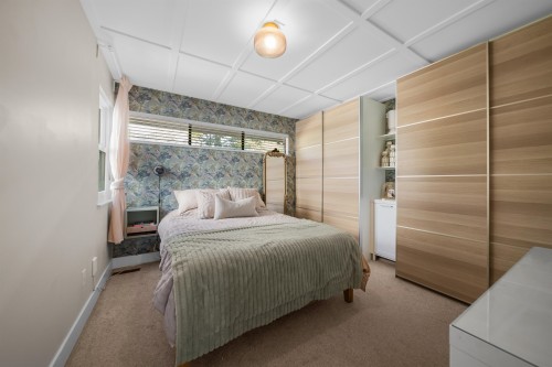 15879 Alder Place, Surrey, BC - Indoor Photo Showing Bedroom