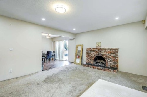 10926 80 Avenue, Delta, BC - Indoor With Fireplace