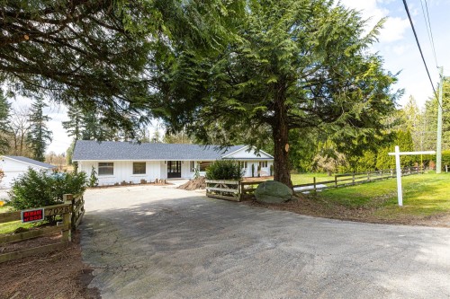 7025 Hesslea Crescent, Abbotsford, BC - Outdoor