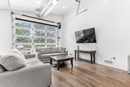 7025 Hesslea Crescent, Abbotsford, BC - Indoor Photo Showing Other Room