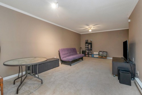 47-3380 Gladwin Road, Abbotsford, BC - Indoor Photo Showing Other Room