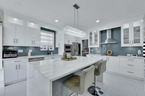 8825 131 Street, Surrey, BC - Indoor Photo Showing Kitchen With Upgraded Kitchen