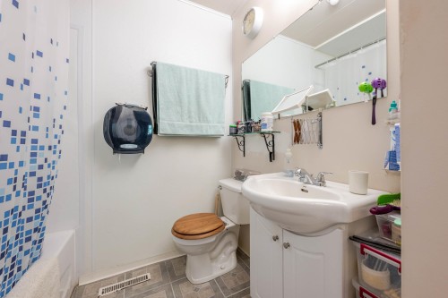 6976 Glover Road, Langley, BC 