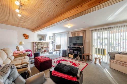 6976 Glover Road, Langley, BC 