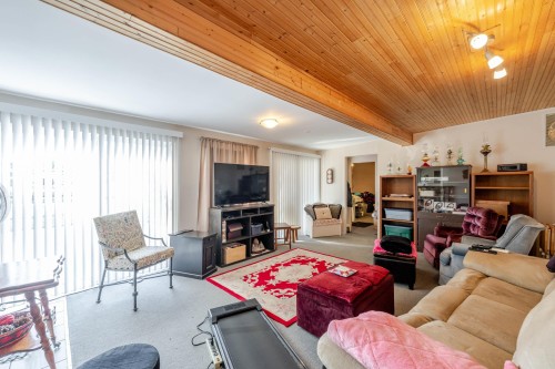 6976 Glover Road, Langley, BC 